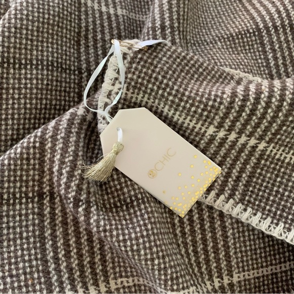 Chic Cozy Soft Neutral Brown Cream Shepard Plaid Cape Blanket Shawl OS - Picture 7 of 8